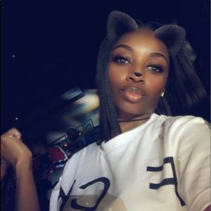 Meet your Posher, Whitney